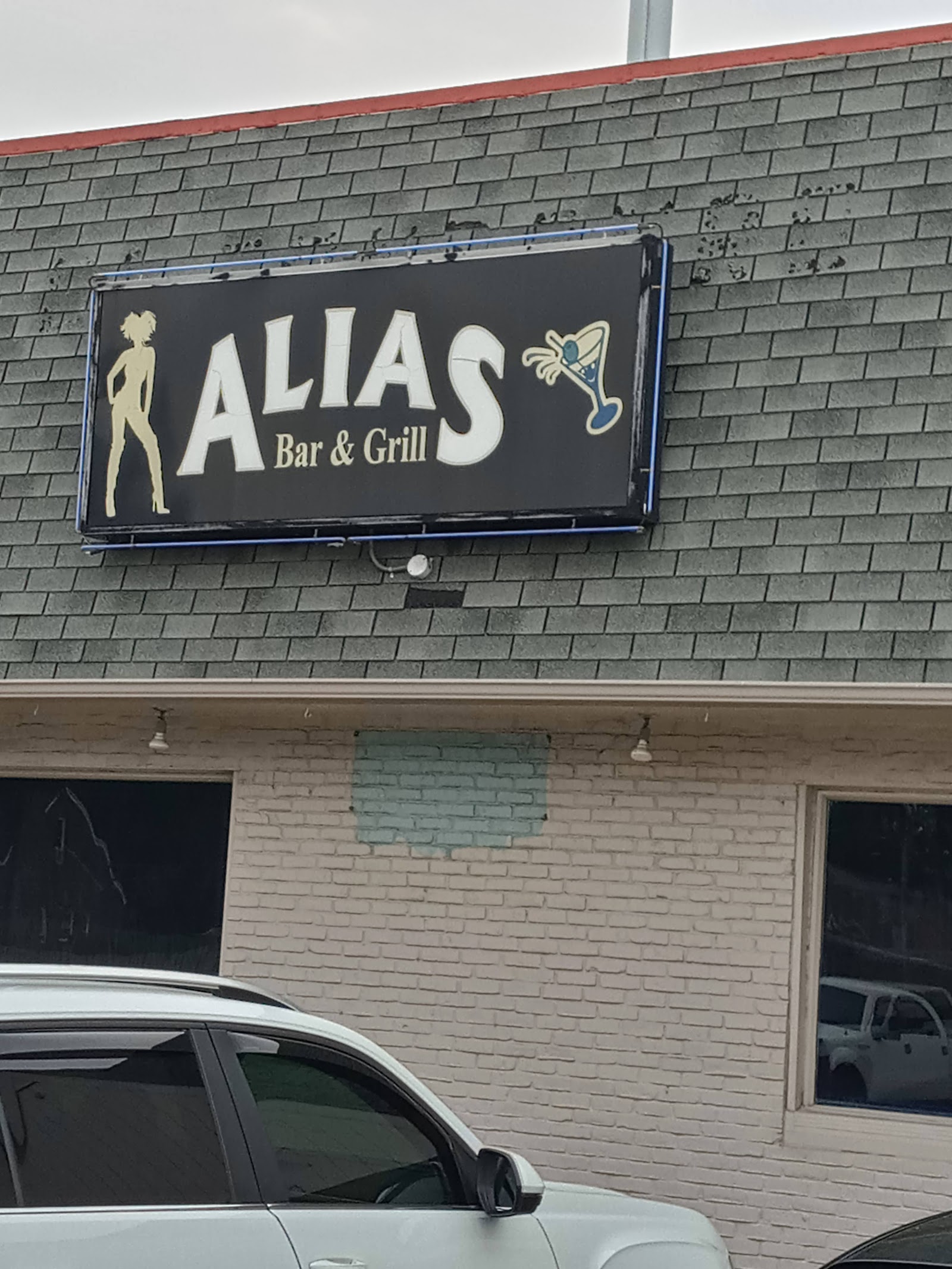 Alias Bar & Grill main photo