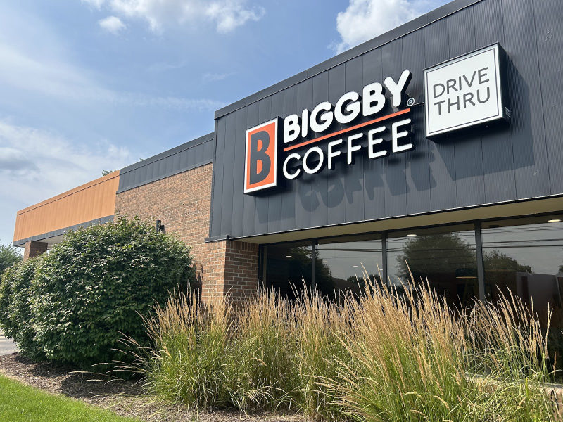 Biggby Coffee Drive-Thru in Warren