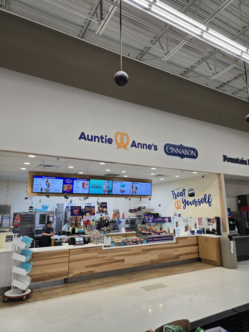 Cinnabon in Warren