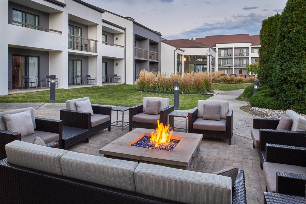 Courtyard by Marriott Detroit Warren in Warren