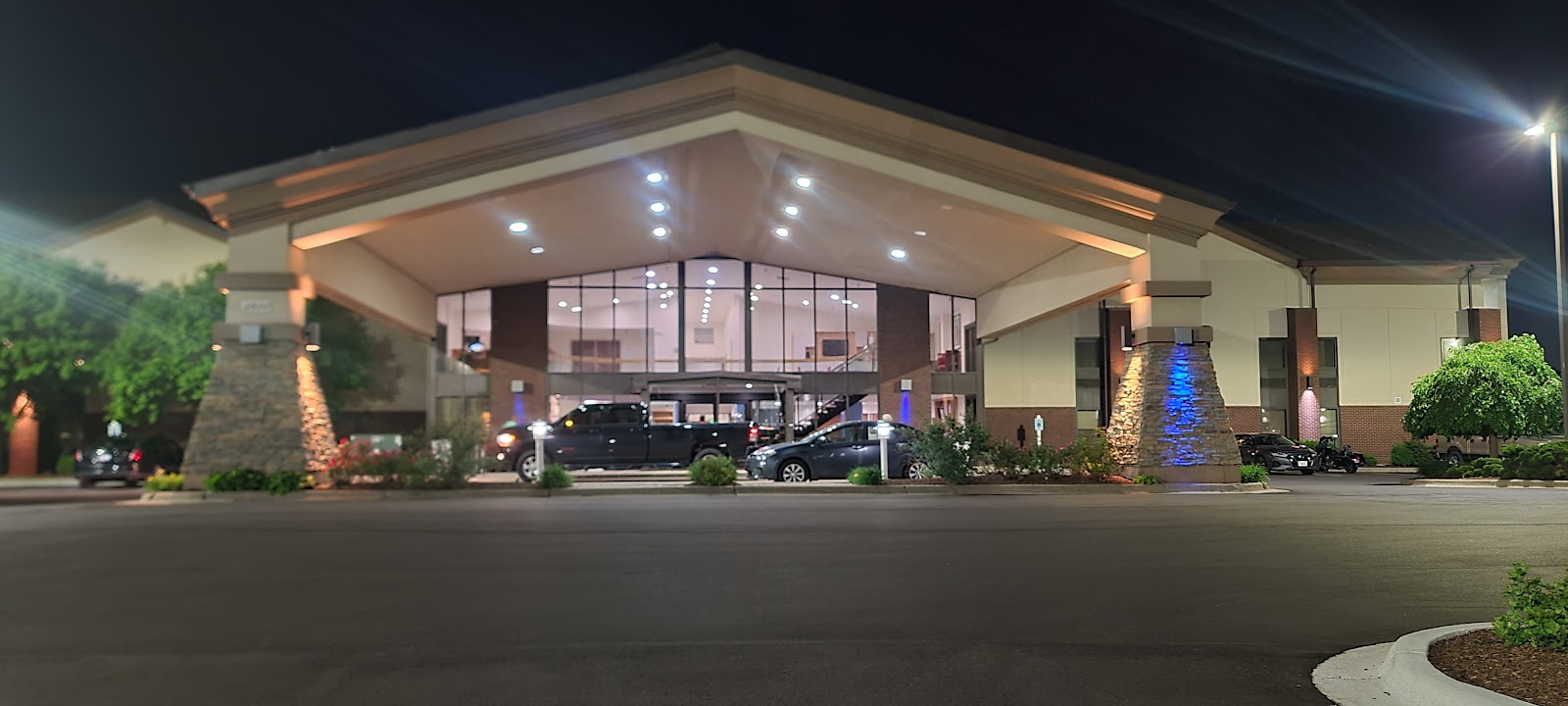 Holiday Inn Express Detroit-Warren (Gm Tech Ctr) by IHG — photo
