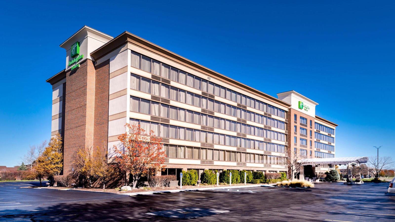 Holiday Inn & Suites Warren by IHG main photo