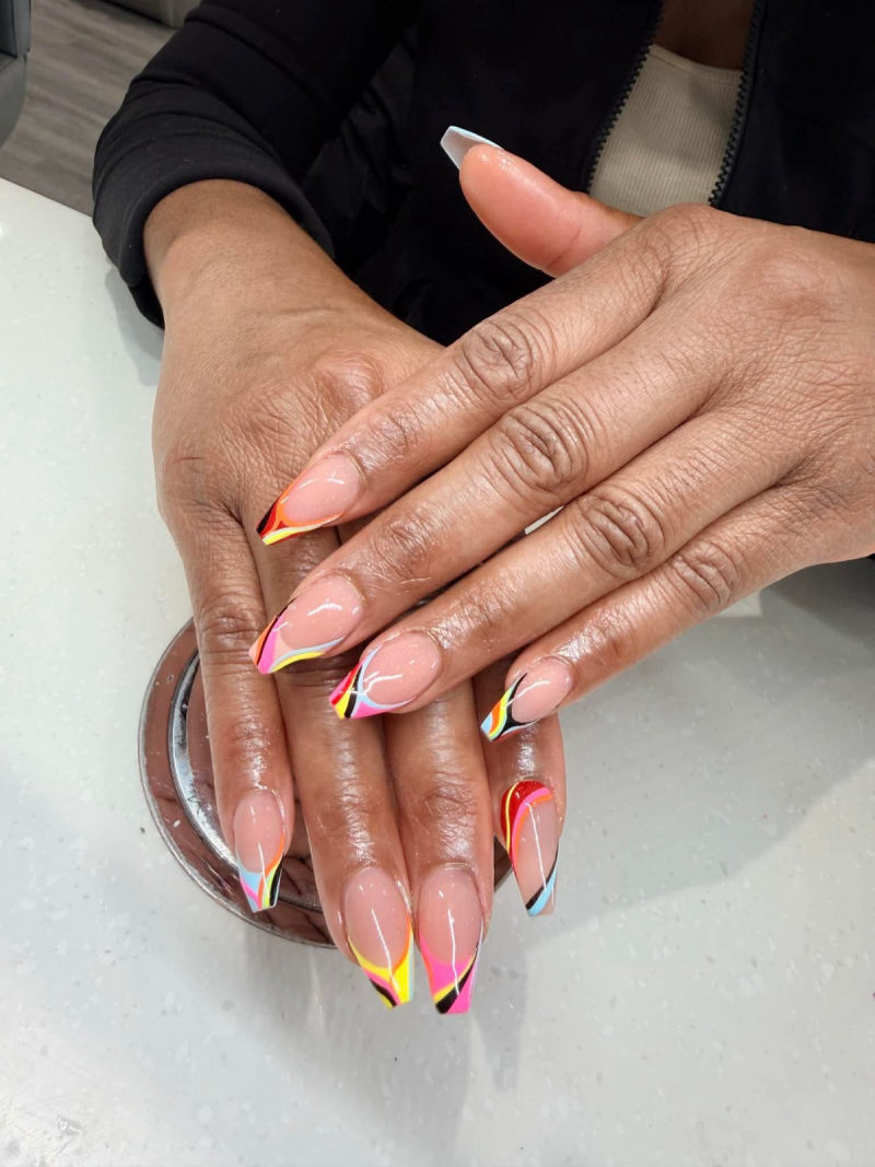 Paris Nails in Warren