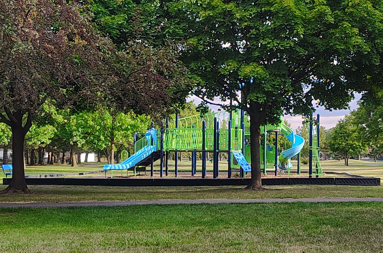 Busse Park in Warren
