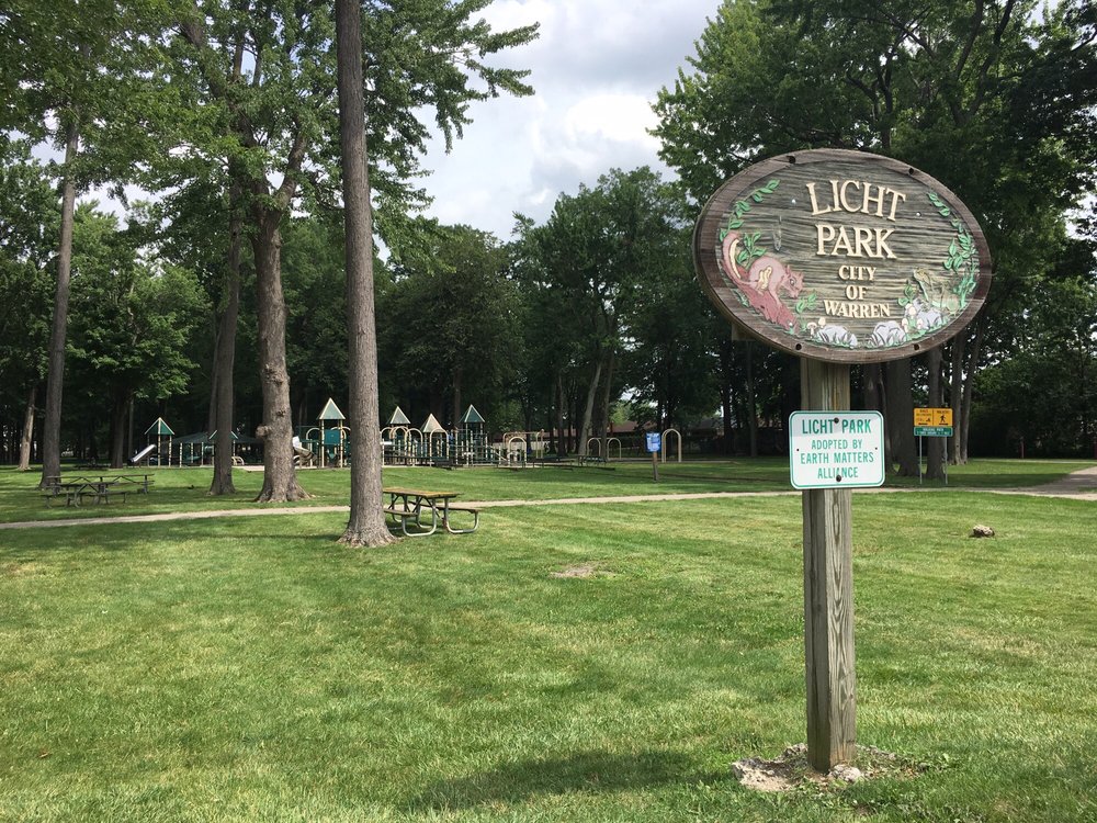 Licht Park in Warren