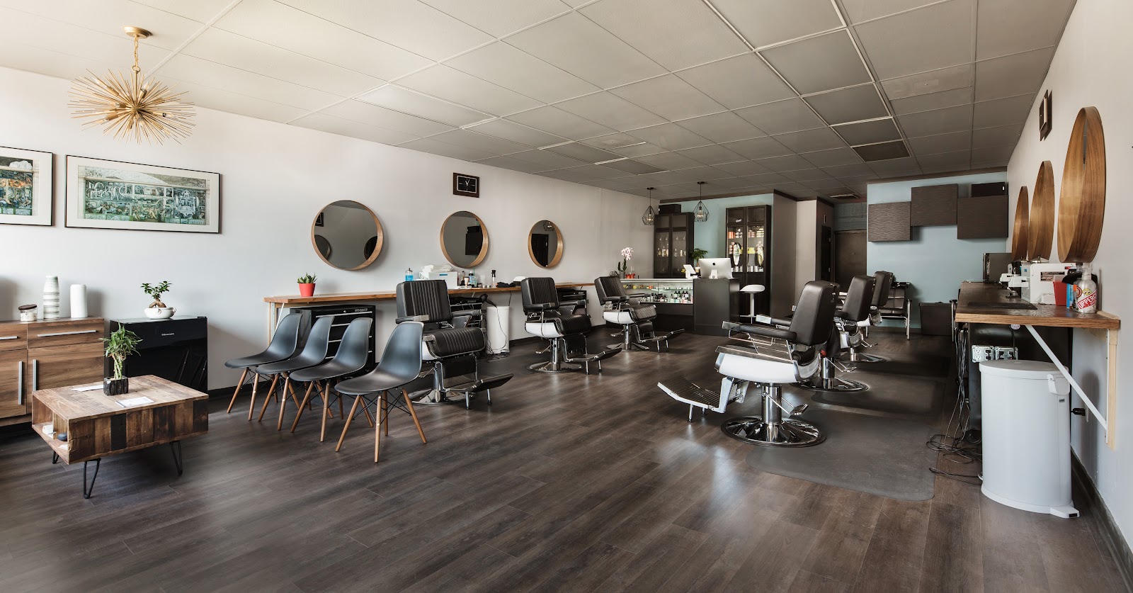 Old 13 Barber Company in Warren